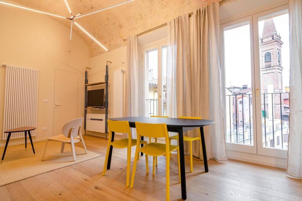 Casa Aldrovandi: Elegante E In Centro Storico Bologna Kültér fotó