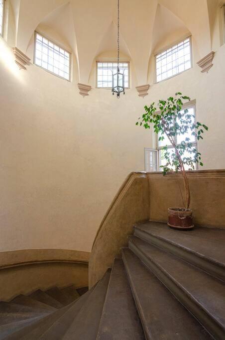 Casa Aldrovandi: Elegante E In Centro Storico Bologna Kültér fotó